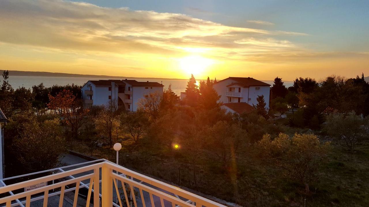 Apartments Merion Starigrad Paklenica Exterior photo